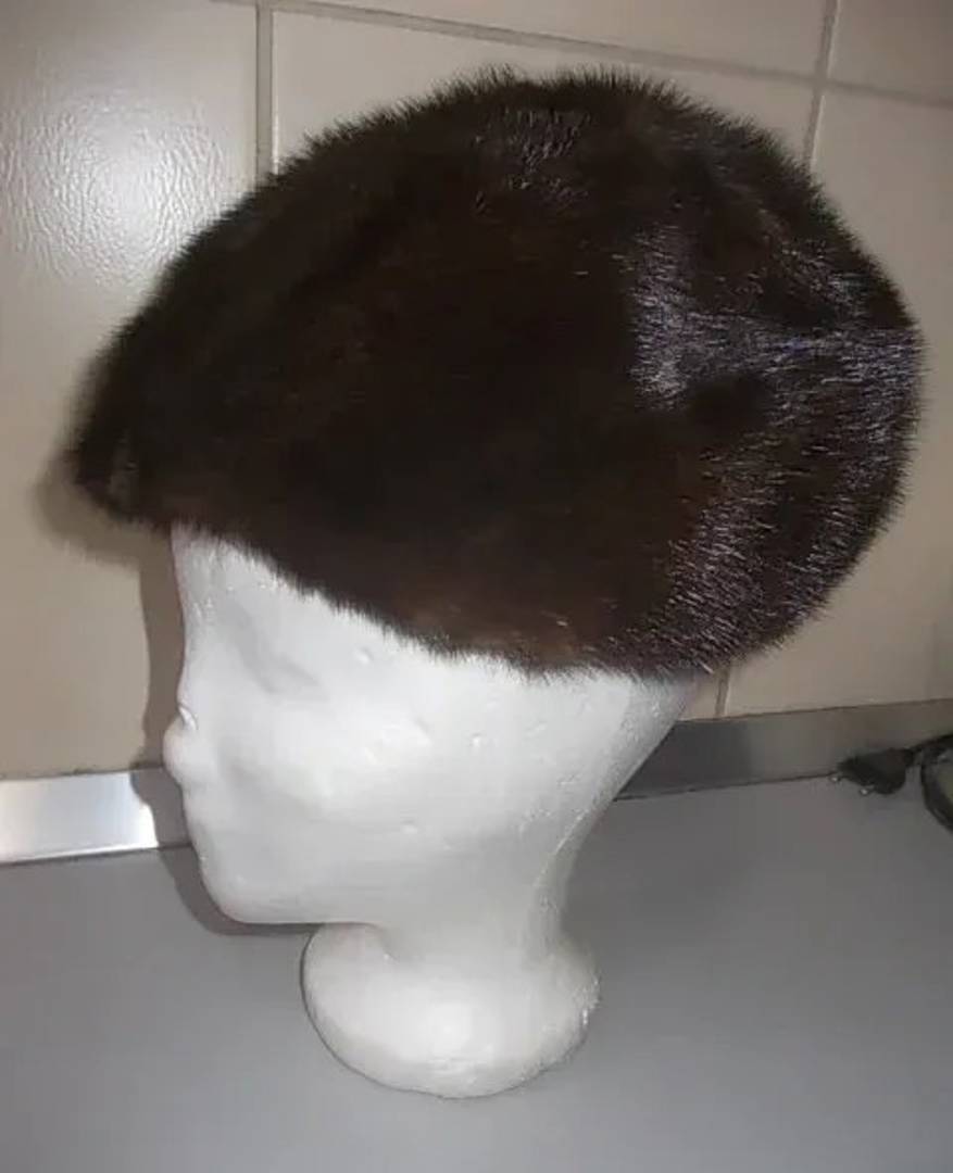 Women’s Russian fur hat, dark brown