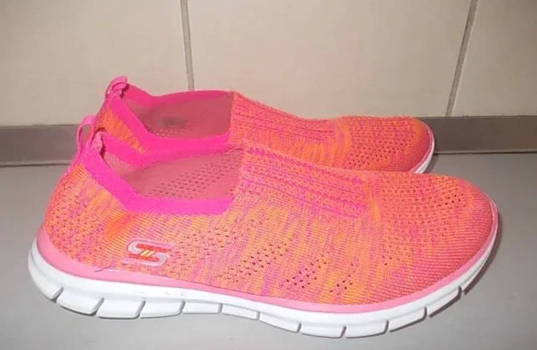 Skechers Air Cooled Memory Foam sportcipő, 40-es méret