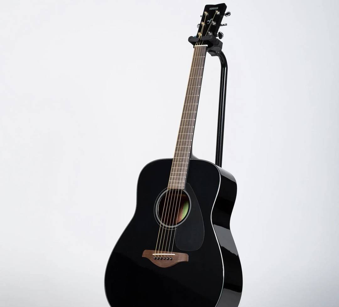 Акустическая гитара Yamaha FG800, чёрная