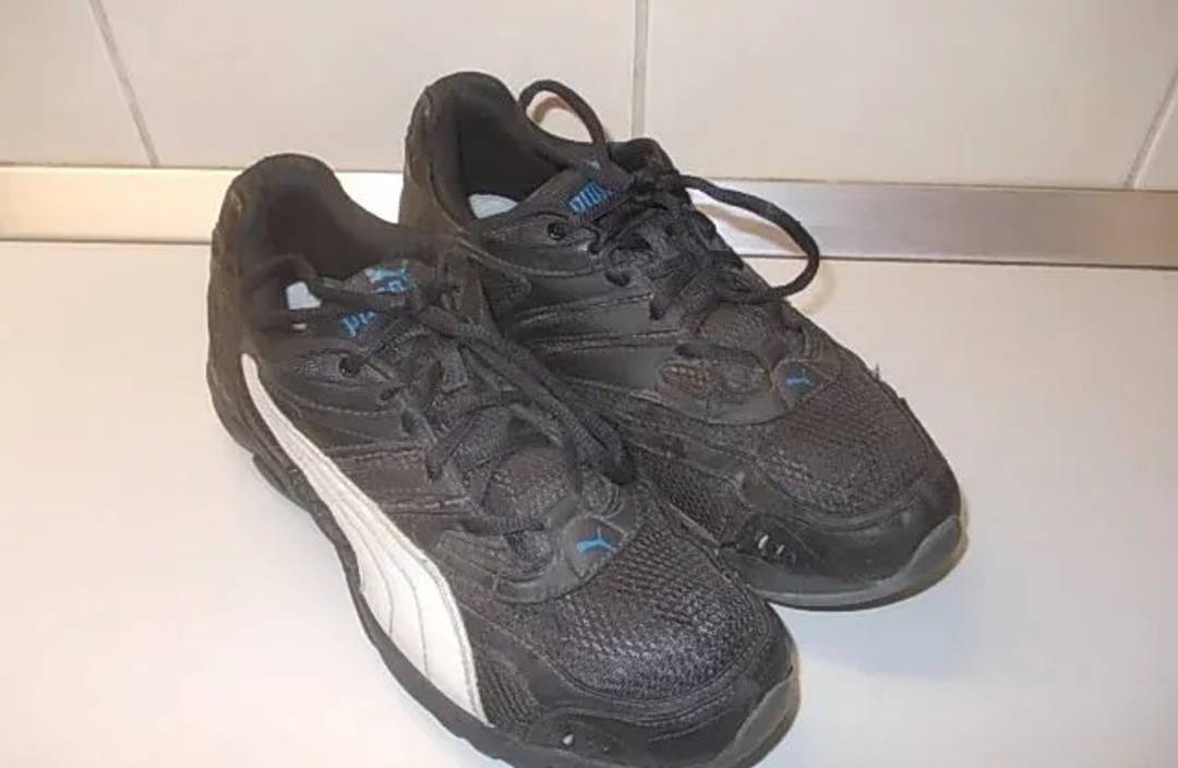 Puma-Sneaker, Größe 43