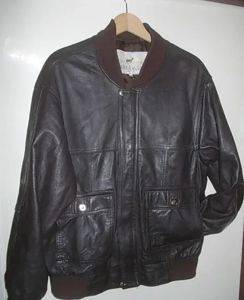 Lederjacke aus echtem Leder Echt Leder, Gr. M — Smederevo
