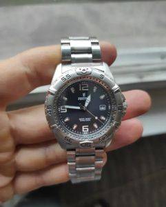 Sat Festina 8888 sa datumom, vodootporan 10 ATM — Smederevo