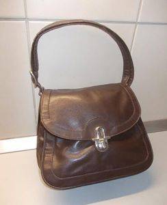Damentasche aus echtem Leder, 28x26x15 cm, dunkelbraun — Smederevo