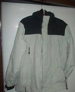 Warme Jacke mit Kapuze, Gr. 54 (XL) — Smederevo