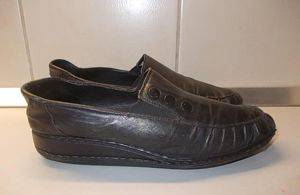 Luftpolster-Lederschuhe ohne Schnürsenkel, Gr. 39 — Smederevo