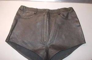 Leder-Shorts, Unisex, Taillenumfang 67 cm, schwarz — Smederevo