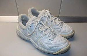 Asics Advantage Sneaker, Gr. 38 (24 cm) — Smederevo
