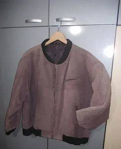 Jacke aus Veloursleder in ungewöhnlicher Farbe, Gr. 54 (XL) — Smederevo