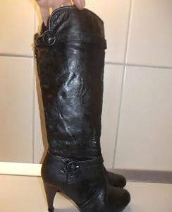 Never 2 Hot Lederstiefel mit Absatz, Gr. 36 — Smederevo