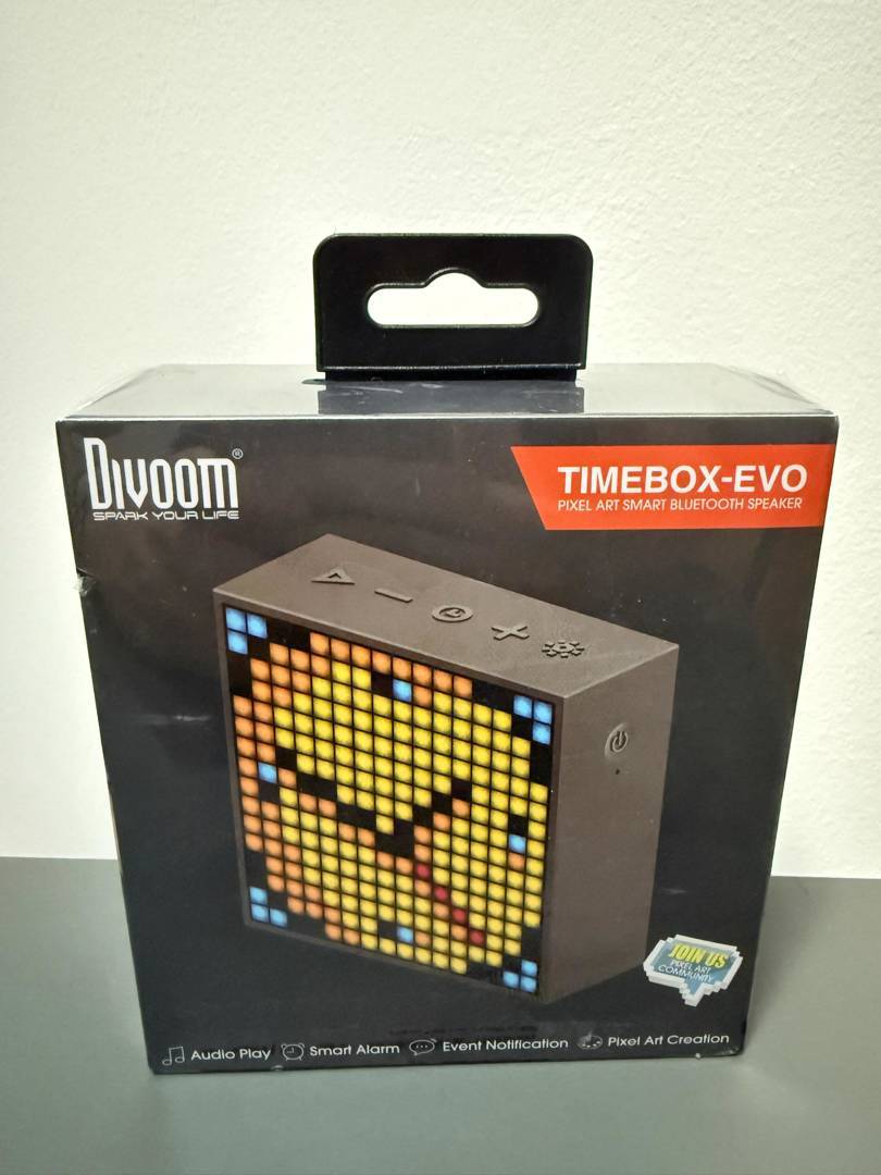 Pixel art умная блютуз колонка Divoom Timebox-evo