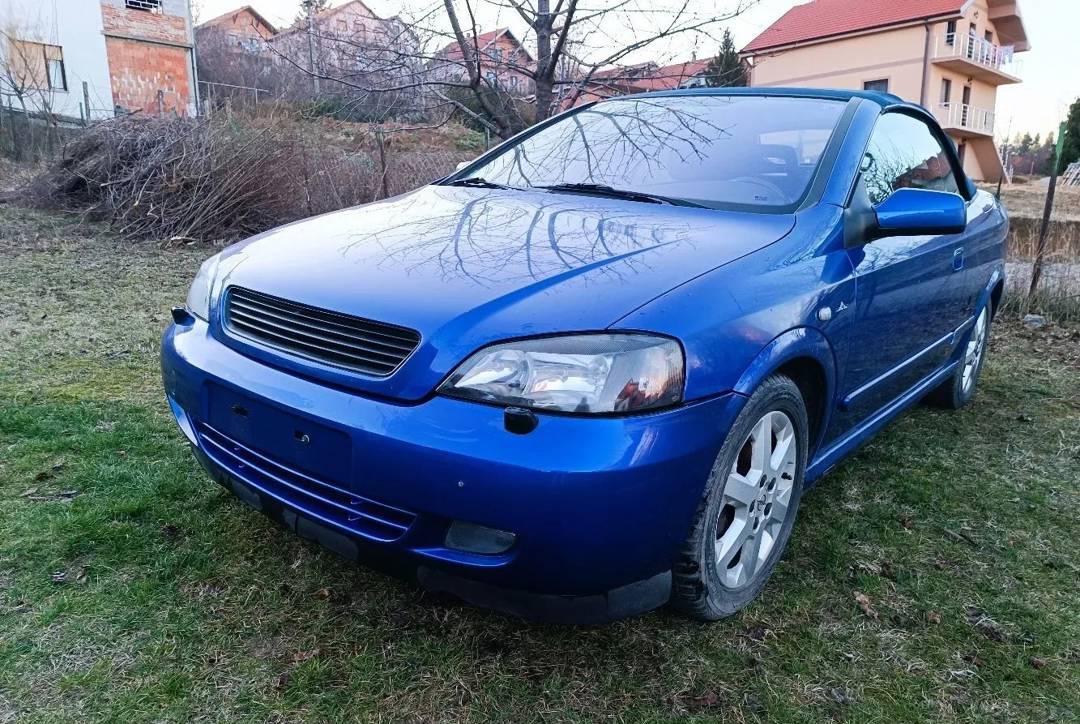 Delovi sa vozila (auto u delovima) Opel Astra G Bertone Cabrio 1.8 (2003)
