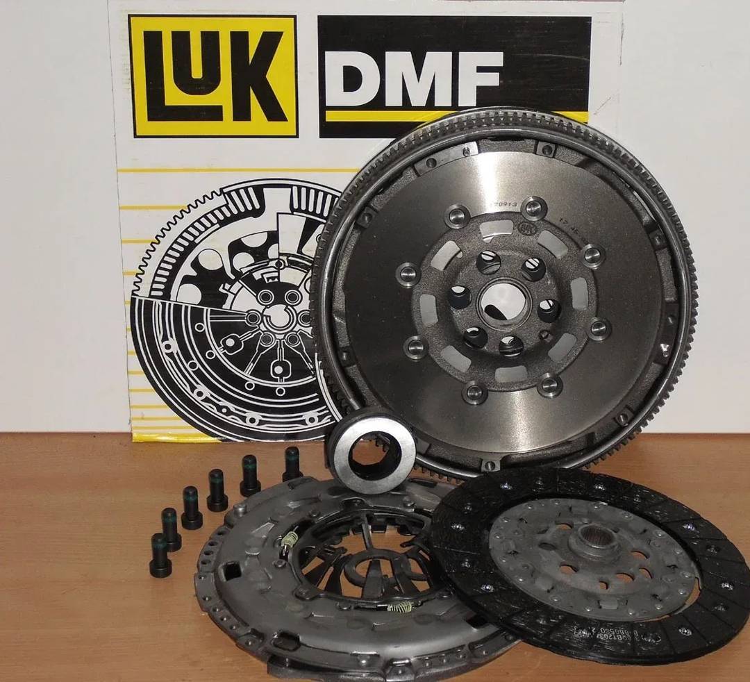 Kit ambreiaj cu volantă masă dublă VW / Audi / Škoda / Seat 1.9 TDI 77 kW