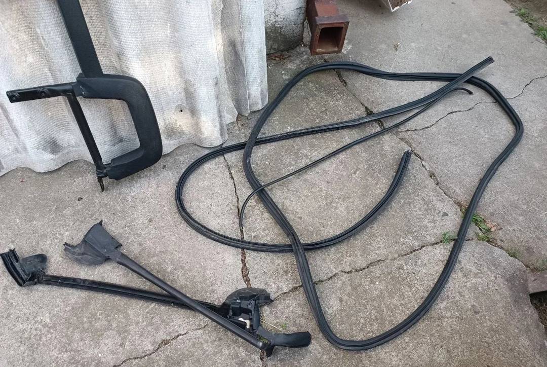 Dichtungen und Gummiteile Opel Astra G Bertone Cabrio