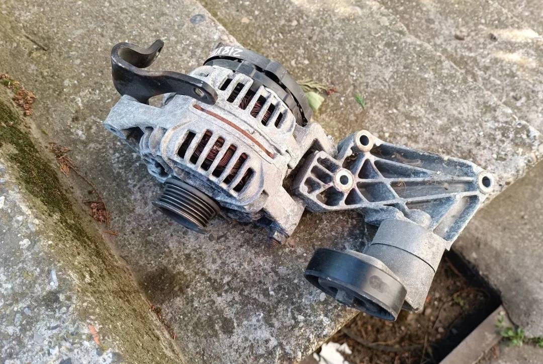 Alternator 100 A Opel Astra, Vectra, Zafira 1.8 Z18XE