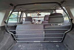 Pregrada gepeka za prevoz životinja Opel Astra H Caravan — Beograd