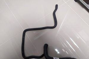 Crevo hladnjaka vode, trokrako Opel Astra G 1.7 DTI 13 37 543 — Beograd