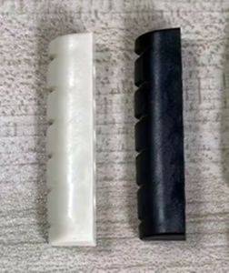 Műanyag felső nyereg akusztikus gitárhoz, 42 x 9 x 6 mm (N31-BK) — Zaječar