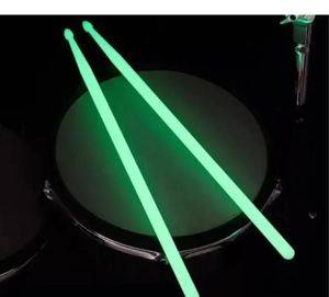 Fluoreszierende Drumsticks 5A, die im Dunkeln leuchten (F520 / F521) — Zaječar