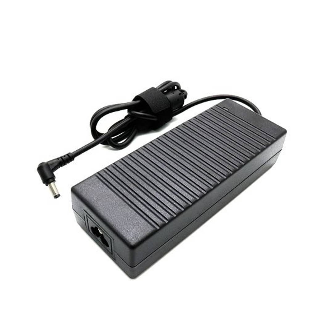 Зарядний пристрій для ноутбука Toshiba 5.5 × 2.5 mm 19 V 6.3 A