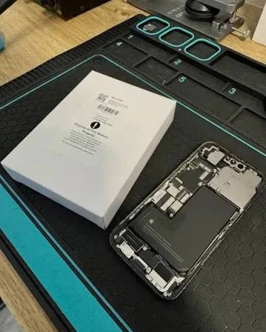 Аккумулятор Apple Service Pack для iPhone