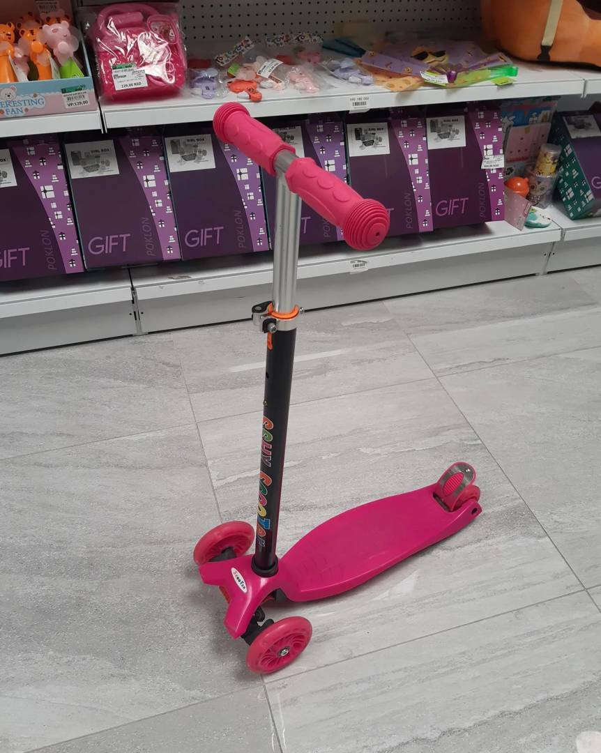 Дитячий самокат Maxi Scooter зі світними колесами