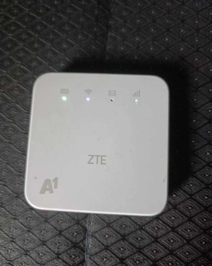 MiFi ruter ZTE MF927U 4G LTE — otključan, do 32 uređaja