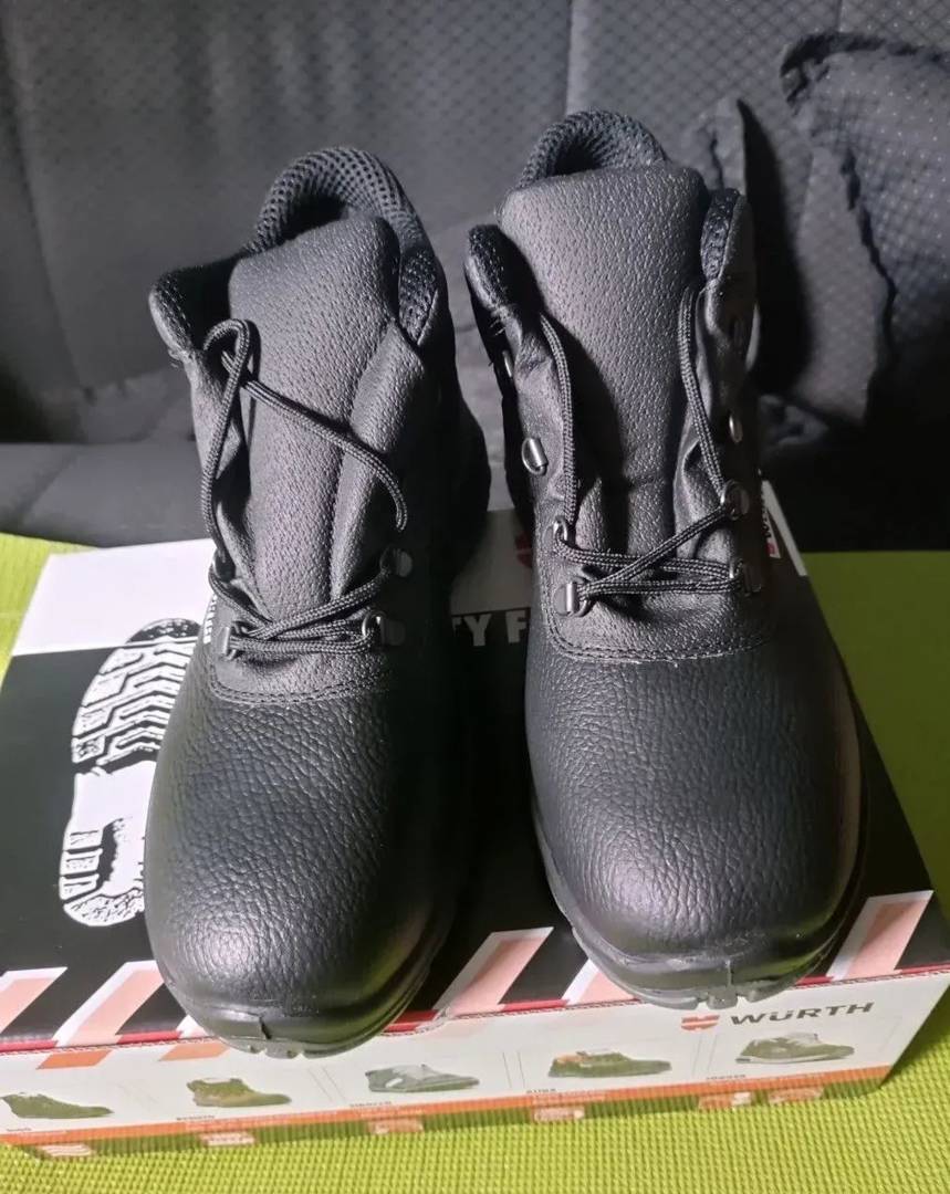 Würth safety work shoes (HTZ) — size 43, new in box