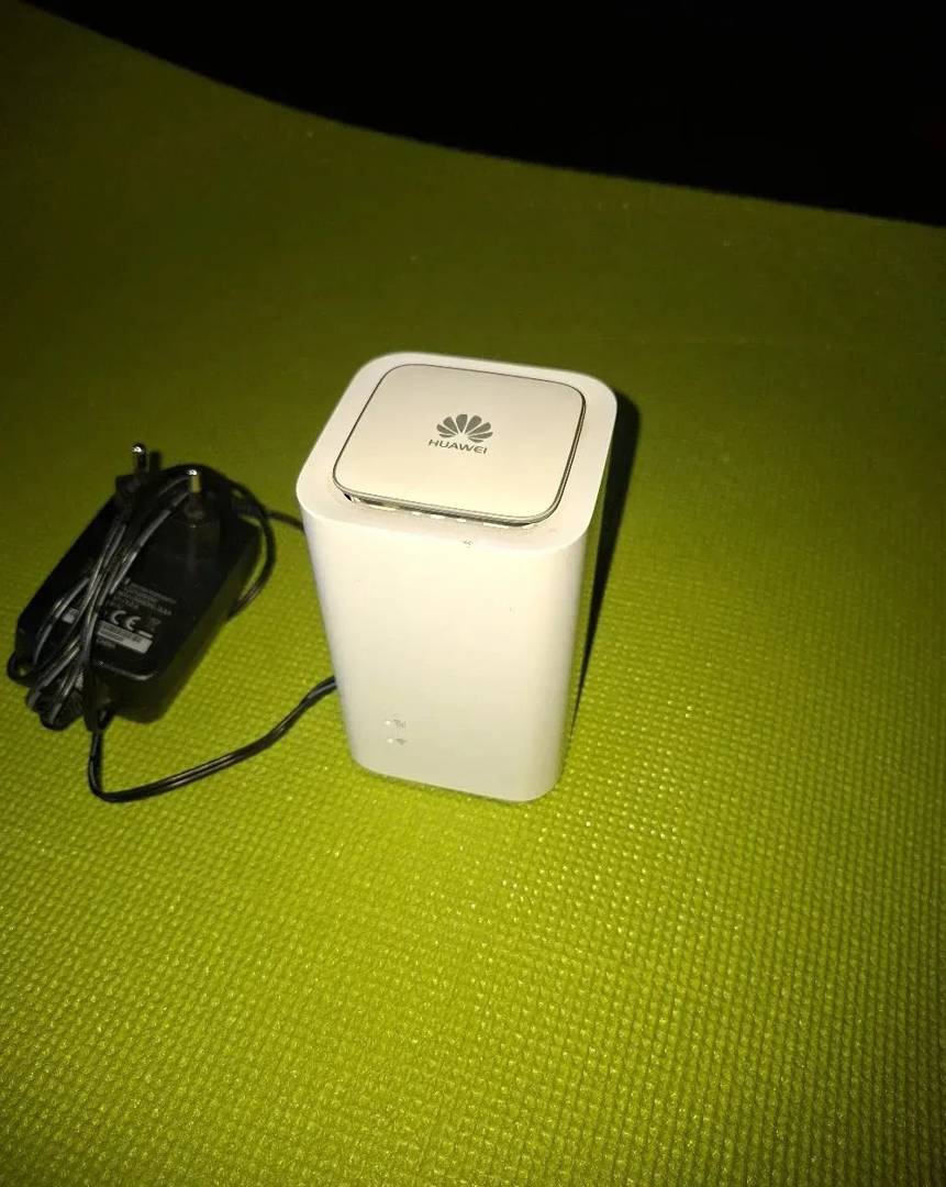 Wi-Fi роутер Huawei E5180 4G LTE — розблокований, LAN, до 32 пристроїв