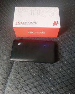 MiFi ruter TCL Link Zone MW42V 4G LTE — nov, otključan — Pančevo