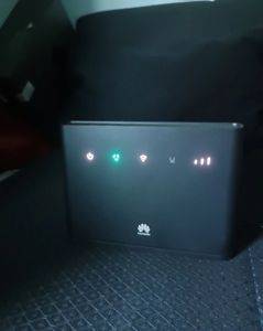 Huawei B310 4G LTE Wi-Fi router — unlocked, LAN, up to 32 devices — Pančevo