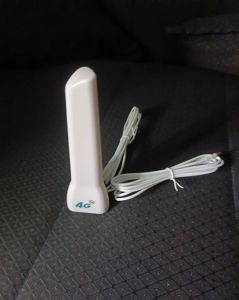 4G antenna with TS9 connectors — 700–2700 MHz, 2 m cable — Pančevo
