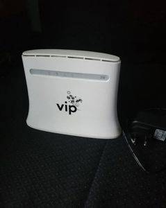 ZTE MF283V 4G LTE Wi-Fi router — unlocked, 4 × LAN, up to 32 devices — Pančevo