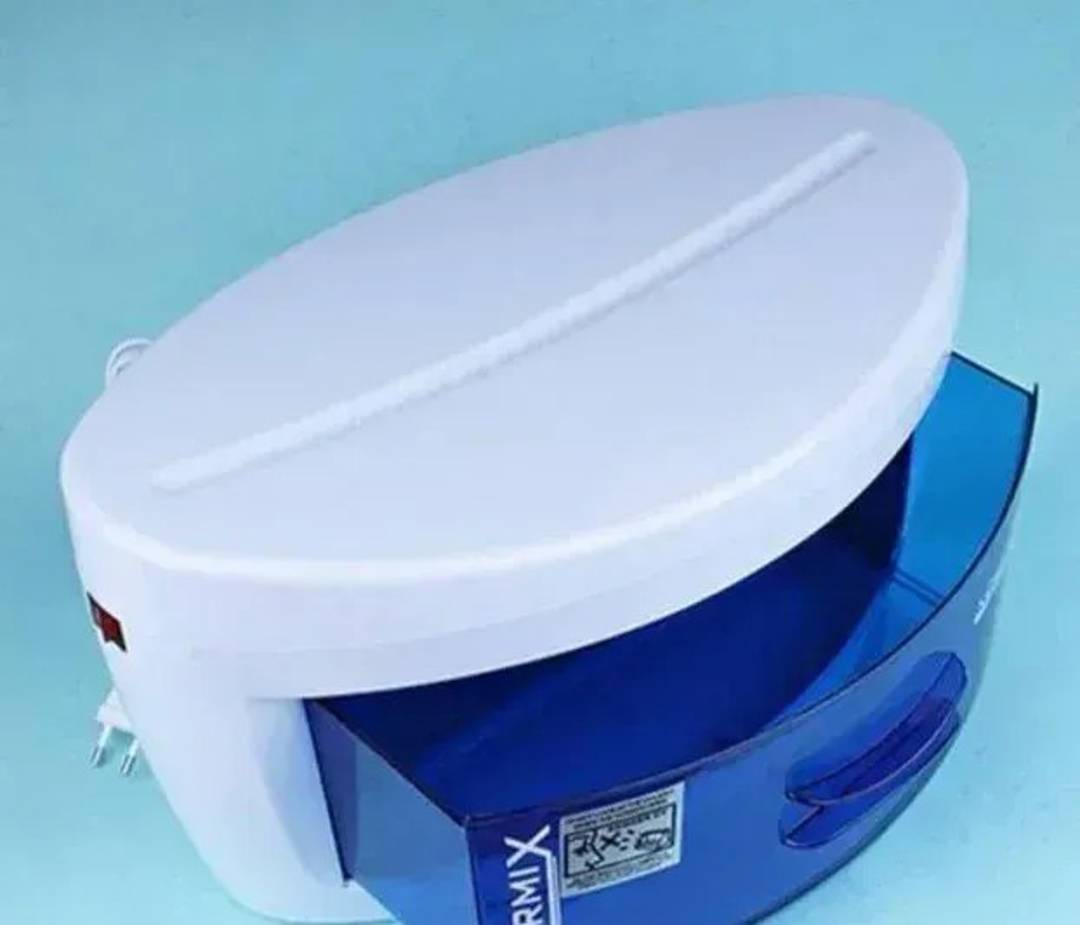 UV sterilizator Germix sa fiokom za frizerski i kozmetički pribor, 8 W