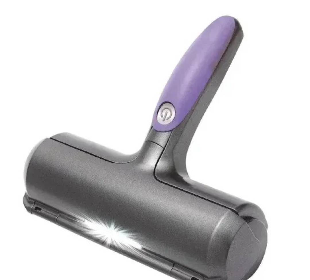 Pet hair removal roller with LED light