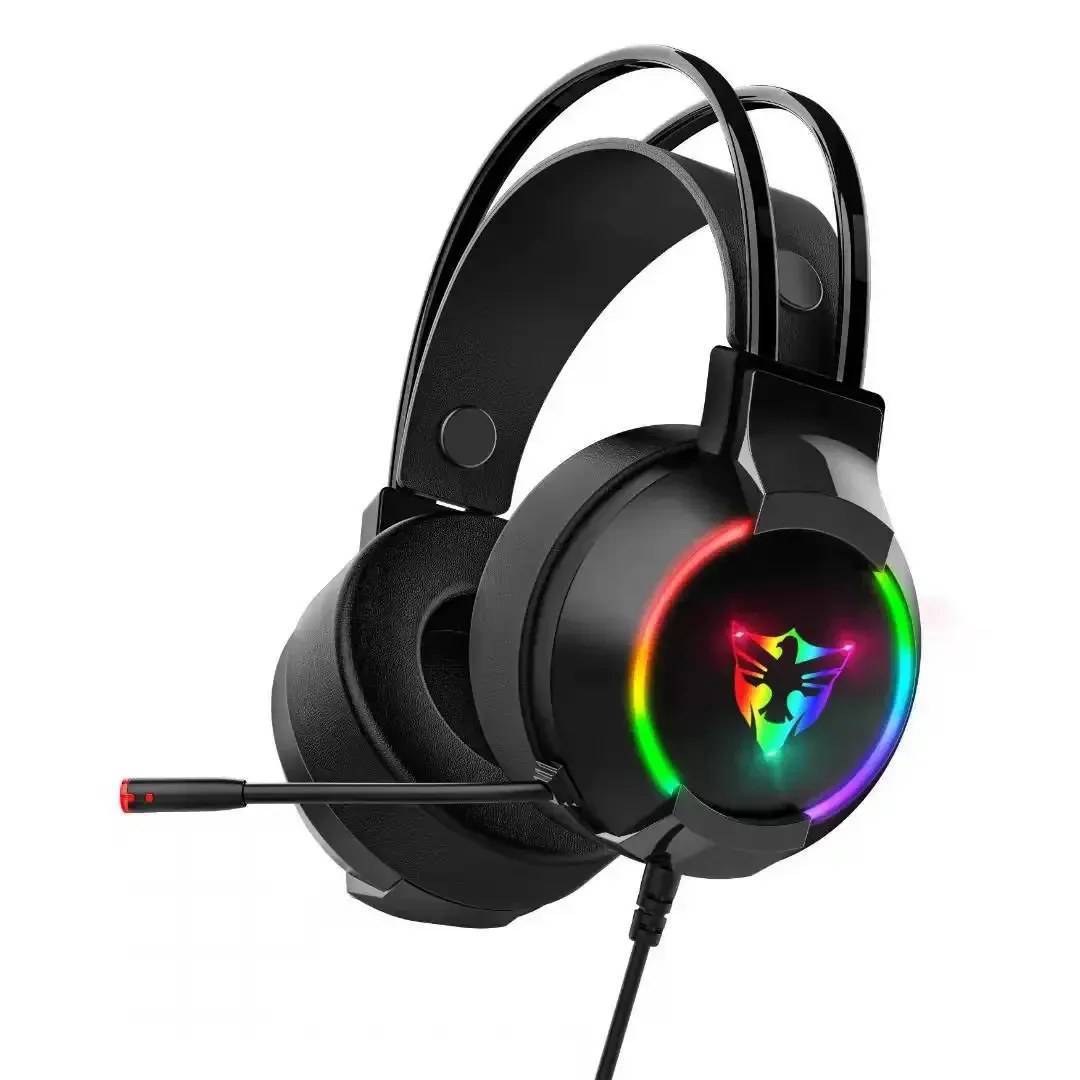 Wired gaming headphones with microphone and LED lighting