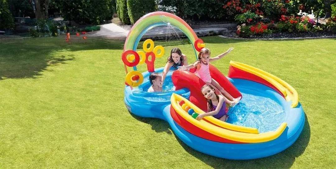 Dečji bazen-igraonica Intex Rainbow sa toboganom i prskalicom