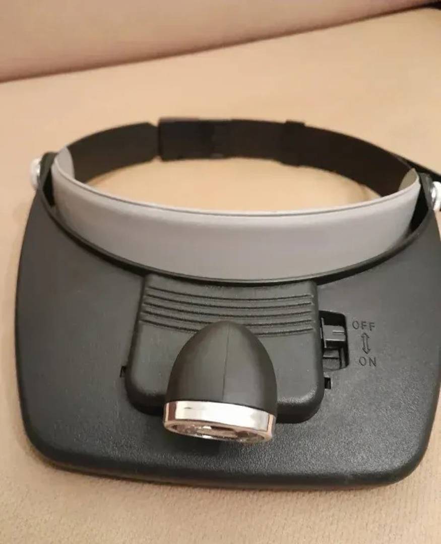 Kopfbandlupe mit LED-Beleuchtung