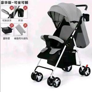 Leichter, zusammenklappbarer Kinderwagen mit verstellbarer Rückenlehne, 4 kg — Beograd