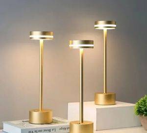 Wiederaufladbare kabellose LED-Tischlampe mit Touch-Schalter, 5000 mAh — Beograd