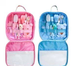 11-teiliges Babypflegeset in einer Tasche — Beograd
