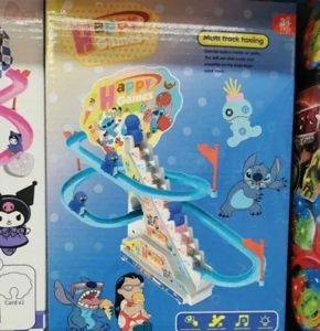 Пързалка с подвижни стълби Stitch, със светлини и звук — Beograd