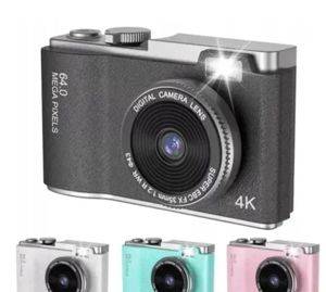 Aparat foto digital în stil retro, 64 MP și video 4K — Beograd