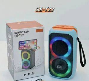 Bluetooth zvučnik Xertmt SE-T23 sa RGB svetlom i držačem za telefon — Beograd