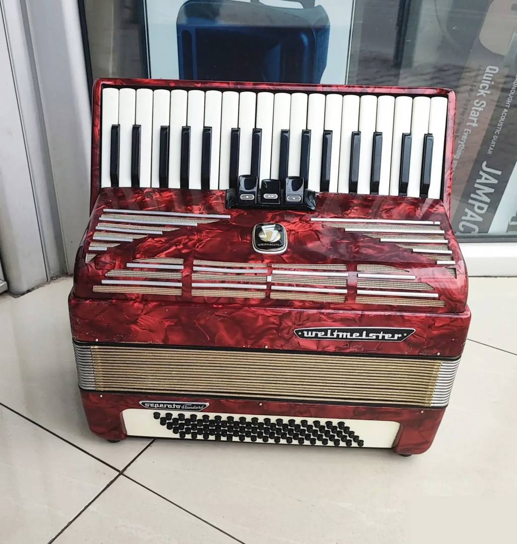 Harmonika Weltmeister Separato Standard, 80 basa (šifra 30)