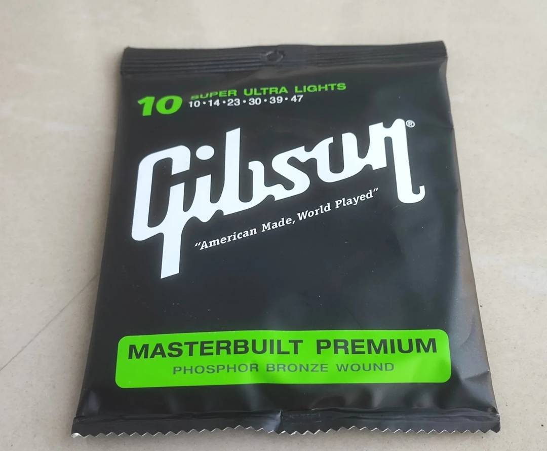 Gibson Masterbuilt Premium Saiten für Akustikgitarre, 10–47