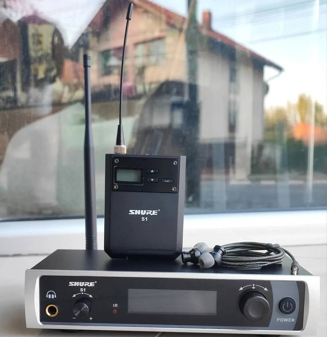 Безжична система за in-ear мониторинг S1, 610–690 MHz