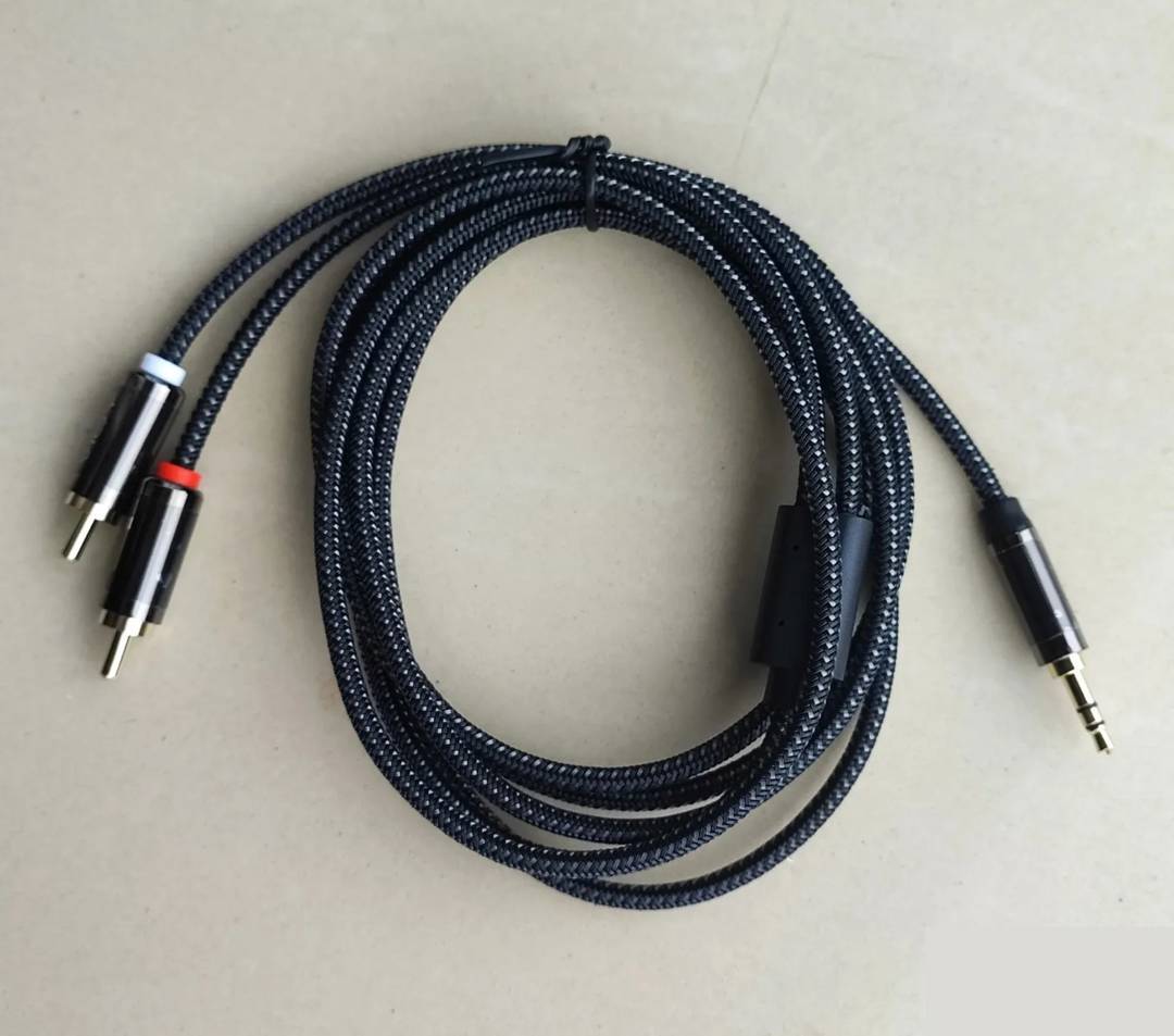 Cablu 2× RCA (cinch) la jack de 3,5 mm, împletit negru, 1 m