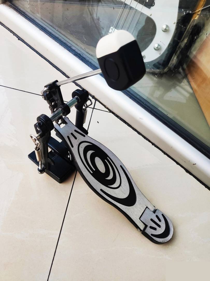 Peace P-410 single bass drum pedal