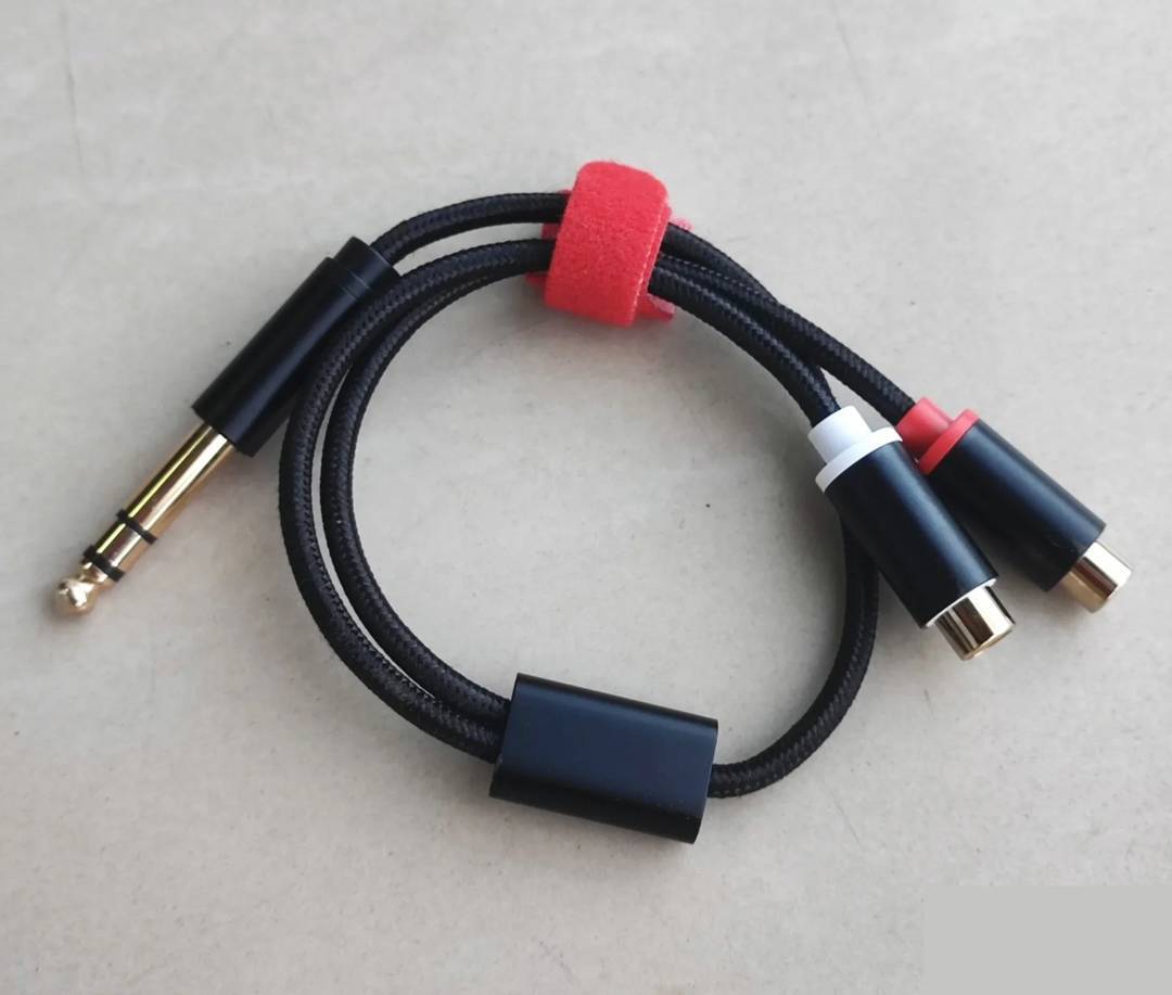 Кабел 2× RCA женски (чинч) към стерео жак 6,3 мм