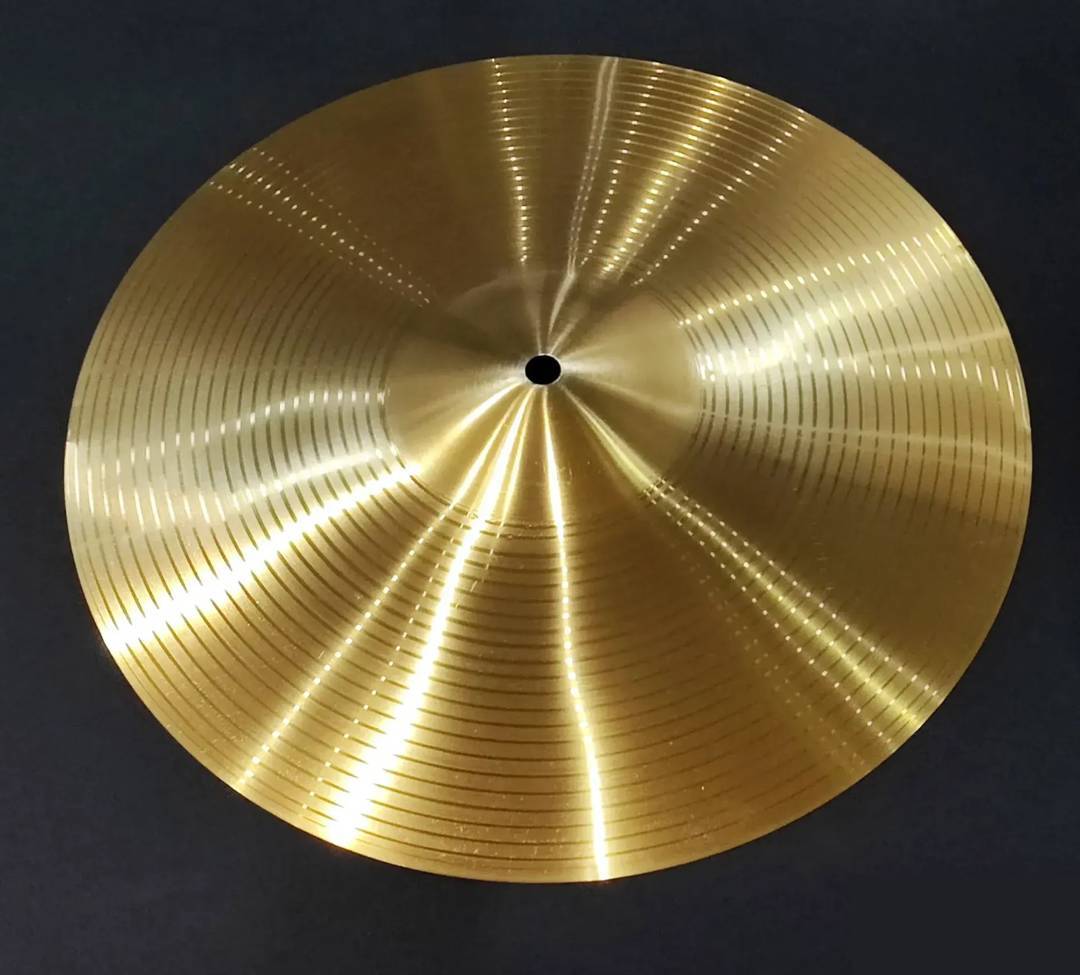 14 hüvelykes (35 cm-es) cintányér